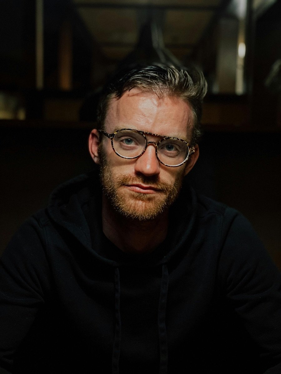Portrait representing an anonymous client